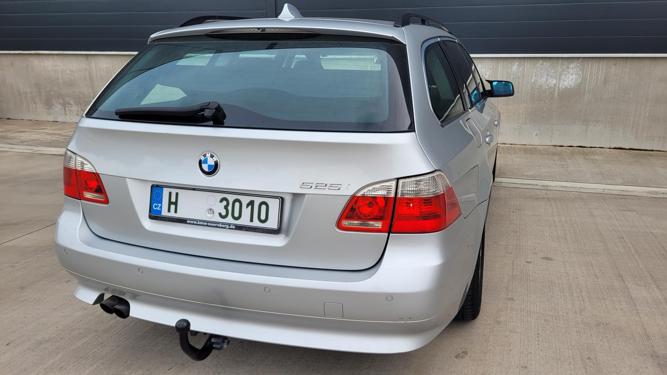 BMW Řada 5 525iA, fotka 12
