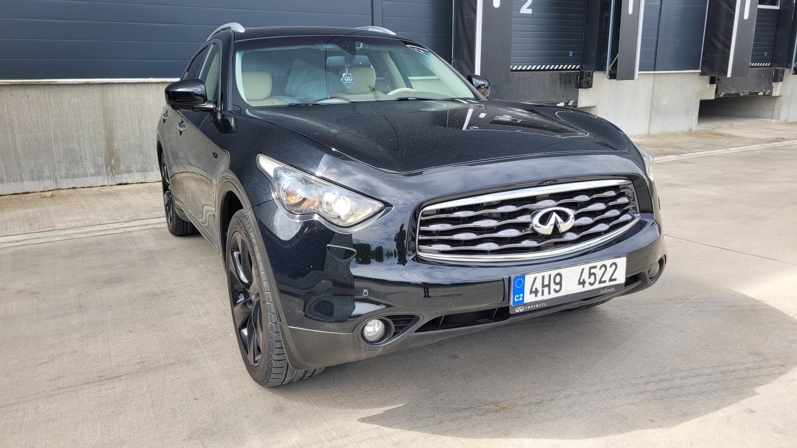 Infiniti FX37 3.7 V6 LPG — fotka 6