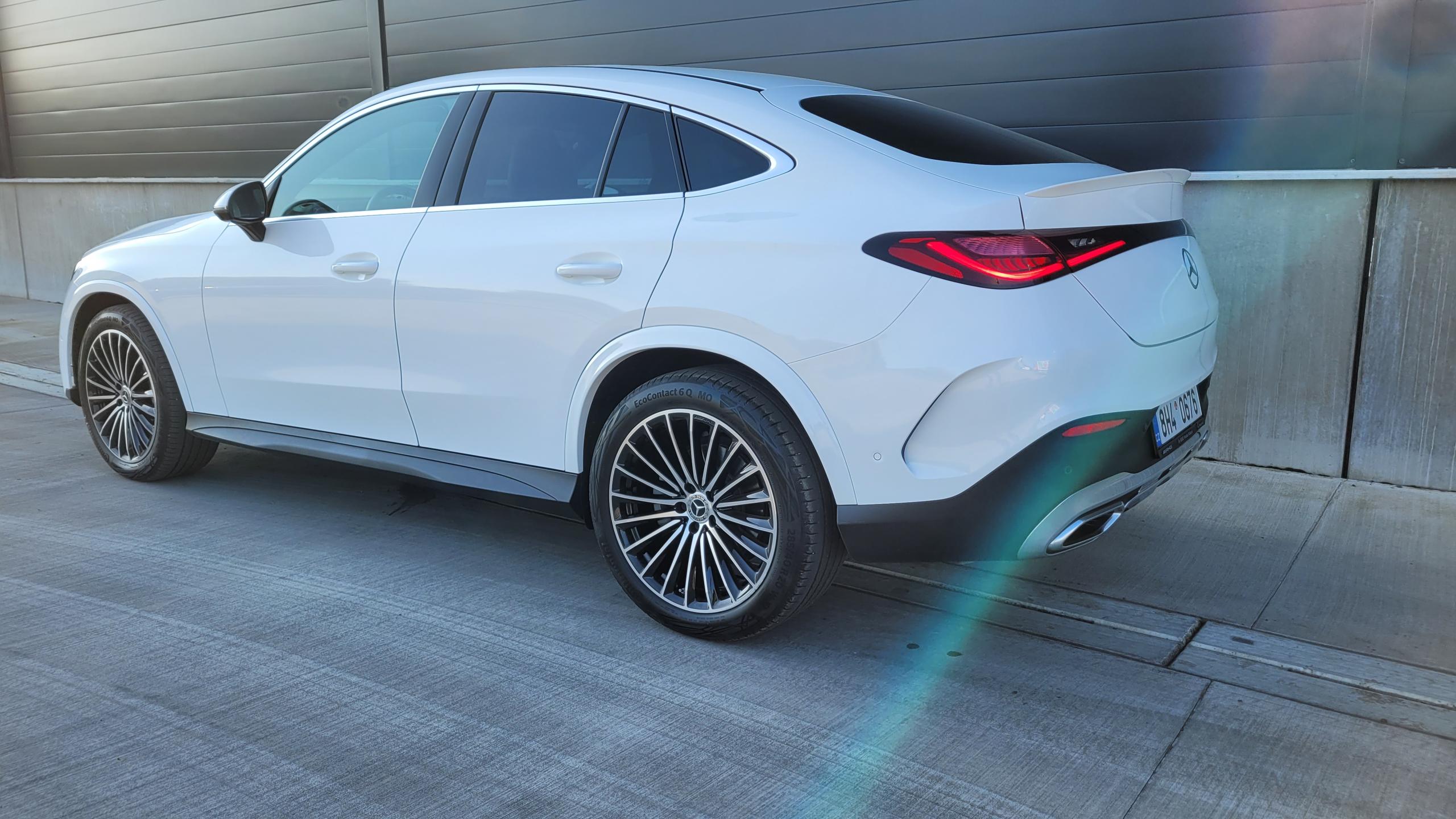 Mercedes-Benz GLC 220d 4MATIC Kupé — fotka 2
